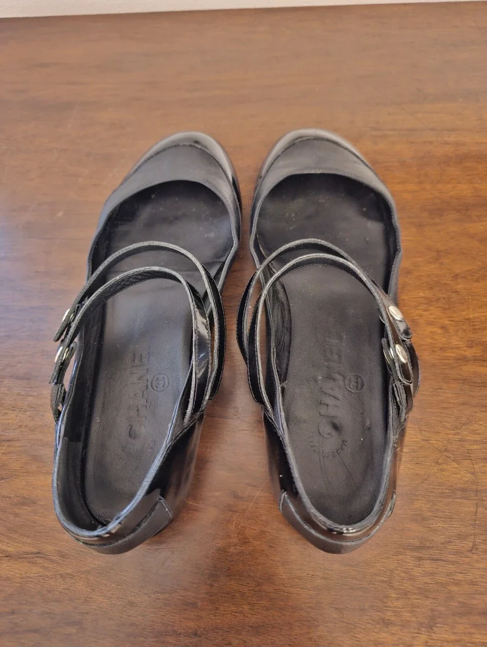 CHANEL Black Leather & Patent Mary Jane Ballet Flats – Size 36.5 / US 6.5 – Made